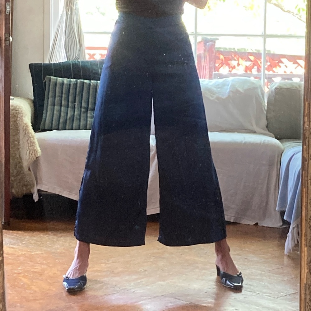 Stelen silky palazzo pants with side slits size small. Royal blue